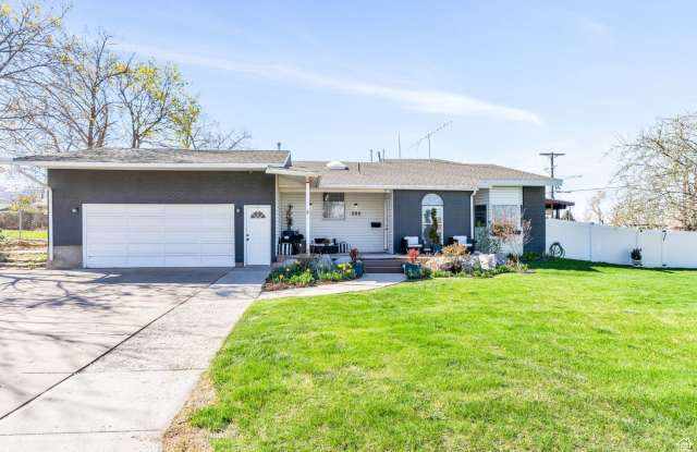 5 bedroom, 2 bath Bountiful Home photos photos