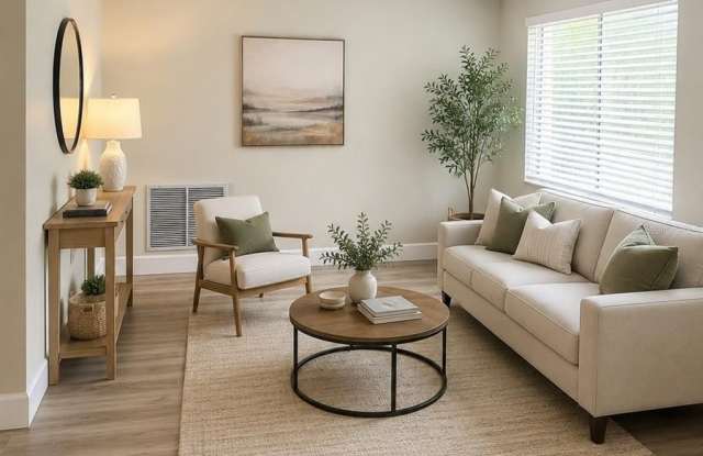 8213 SPLIT RAIL Lane Gallery 3