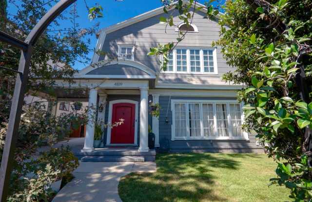 4819 BEVERLY Boulevard Gallery 2
