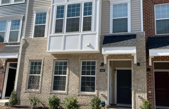 5926 Laurel Bed Lane - 5926 Laurel Bed Lane, Lakeside, VA 23227