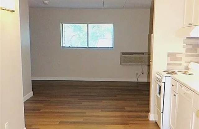 126 Beaver St Apt 10 Gallery 4