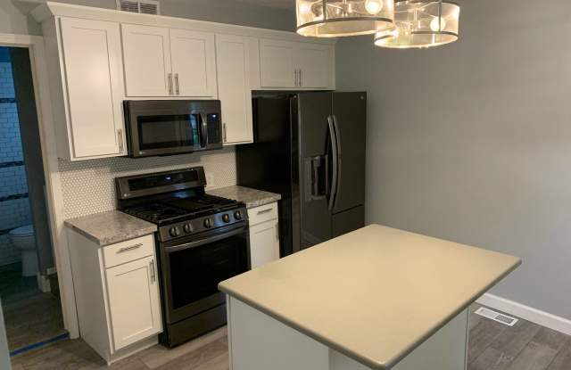 4 bed/2 bath house in the heart of the Westside! photos photos