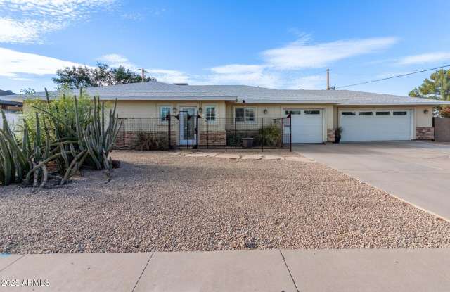 6744 E HOLLY Street photos photos