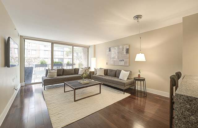 1200 Braddock Place photos photos