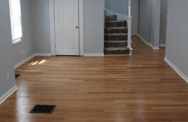 338 E. Woodrow Ave. Gallery 2