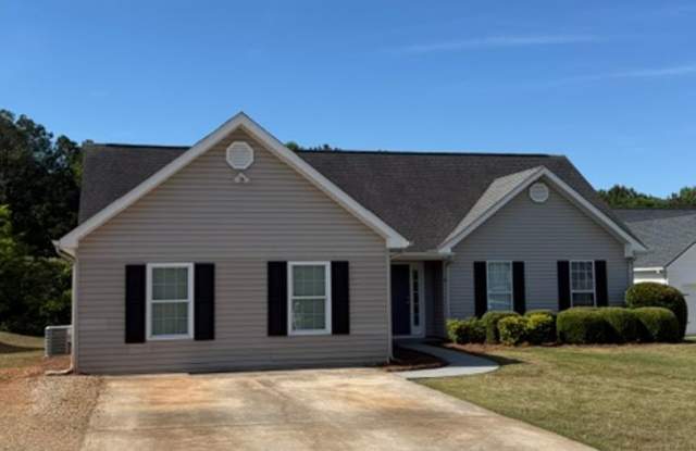 3 Bedroom 2 Bathroom Ranch Home Gallery 3