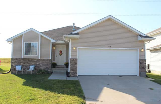Great Home Close to New Schools and the Fallbrook YMCA photos photos