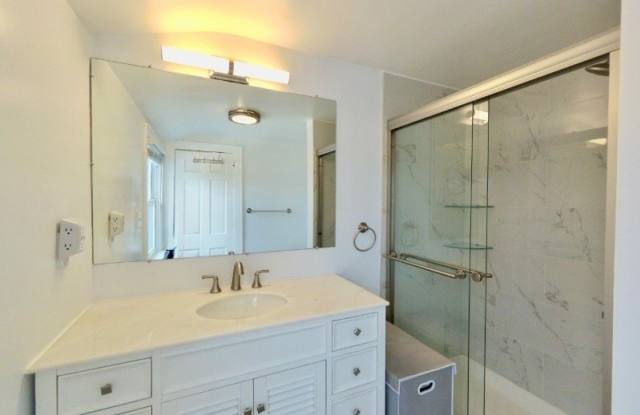 23 Mohawk Ave photos photos