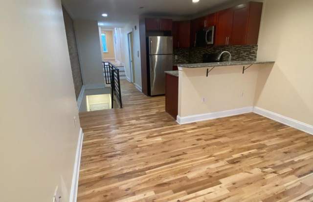 861 N 20TH STREET - 861 North 20th Street, Philadelphia, PA 19130