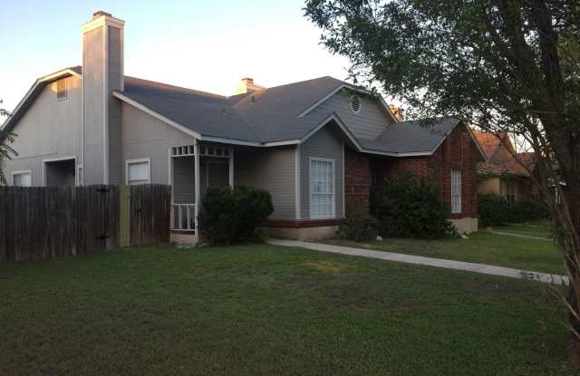 3445 Ridge Country Gallery 1