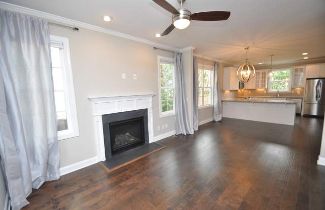 210 Fox View Pl Gallery 3