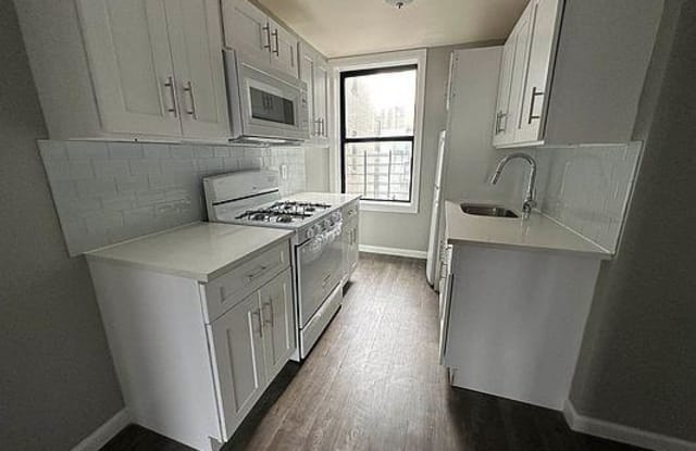 2337 Andrews Avenue North photos photos