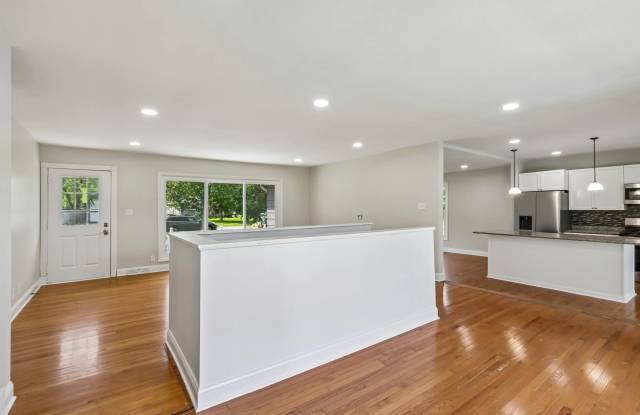 521 Woodlyn Dr Gallery 4