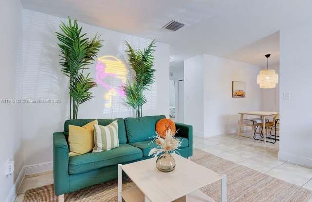 4201 NW 24th Ave photos photos