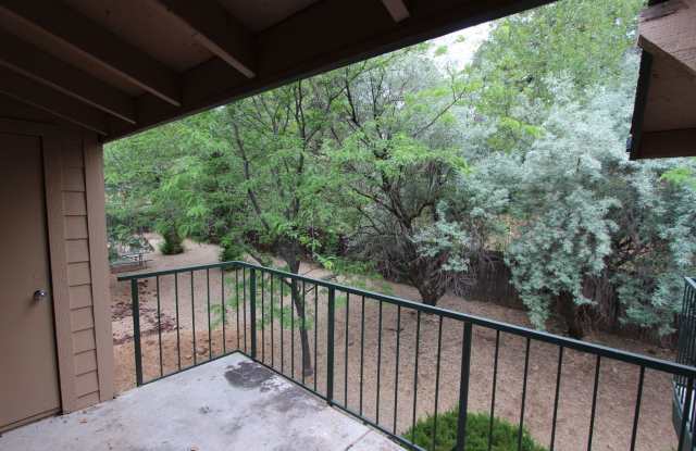 Move-In Rent Special | University Heights 2-Bedroom Condo | Private Balcony Near NAU Gallery 1