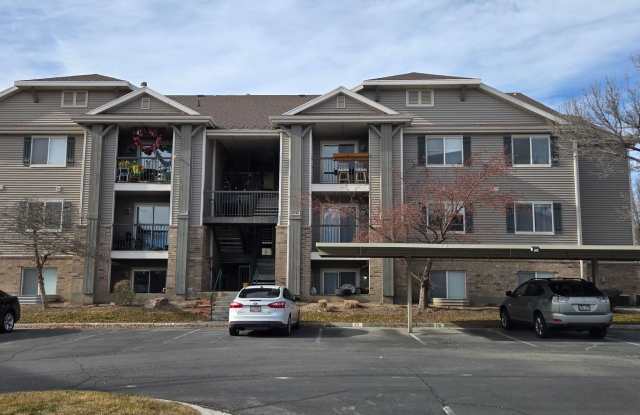 3 Bed 2 Bath Condo in Heart of Eagle Mountain Gallery 3