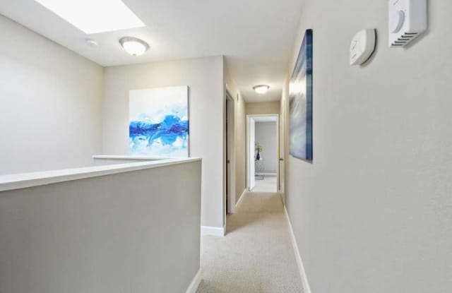 654 Portofino Ln Gallery 2