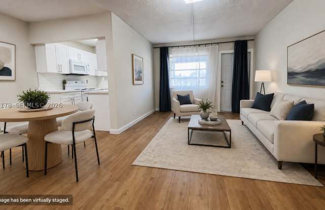1100 NE 1st Ct Gallery 1