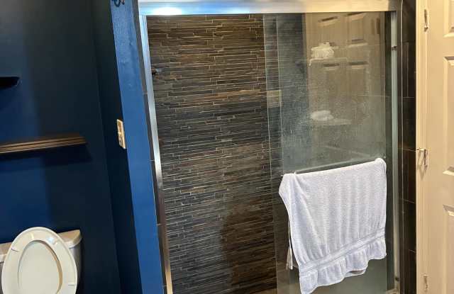 204 Cobble Creek Curve photos photos