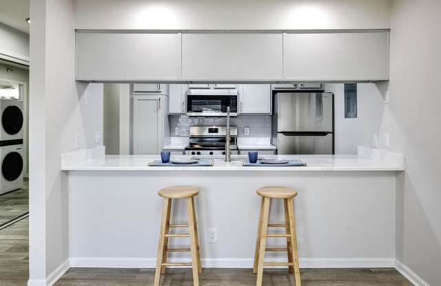 Lakeview Park Apartments Gallery 2