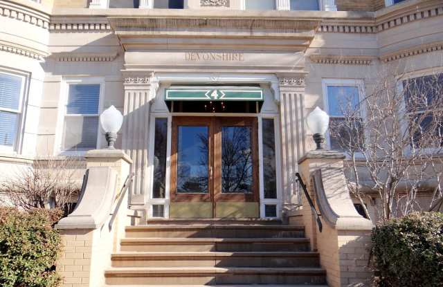 Charming 3 BD/2 BATH right across the street from Forest Park! photos photos
