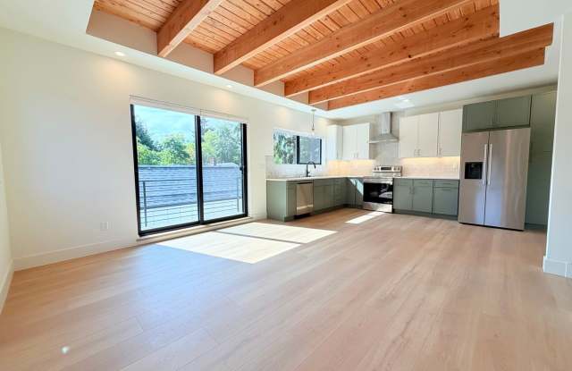 Modern New Construction Townhome in West Seattle! Gallery 3