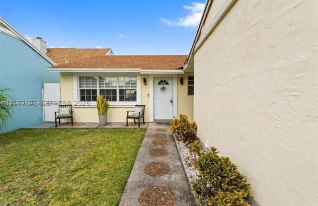 1366 Osprey Ct Gallery 2