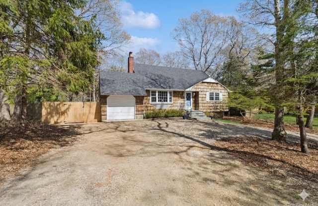 135 Pembroke Drive photos photos