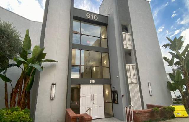 $3,295! Spacious 1 bedroom 1 bath condo! Redondo Beach, CA 90277! - 610 The Village, Redondo Beach, CA 90277