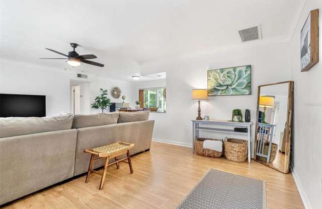 6190 36TH Avenue N Gallery 3