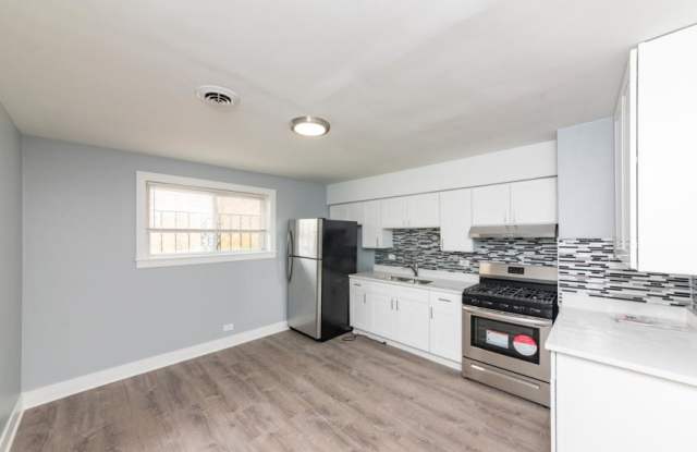 9450 Washington Gallery 2