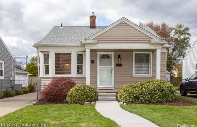3269 Ellwood Avenue photos photos