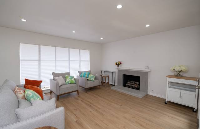 Modernized 2 Bed/1 Bath Home For Rent in South Pasadena Gallery 3