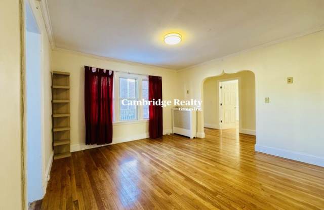 113 Lanark Rd. Gallery 1