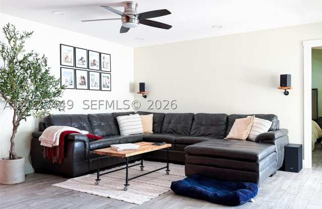 14552 SW 142nd Pl Gallery 4