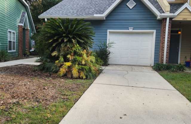 Move in Ready in NW Gainesville! - 4949 Northwest 1st Place, Gainesville, FL 32607