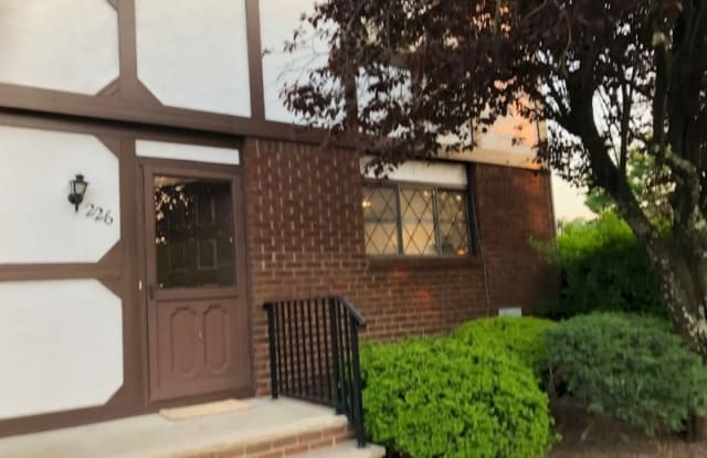 226 WILDFLOWER LN - 226 Wildflower Lane, Somerset County, NJ 08844