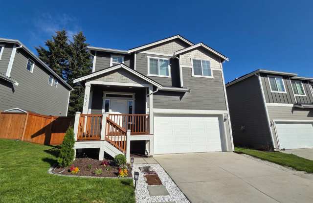 Four Bedroom for Rent in the HEART of Port Orchard. Available 10/10/2026. Gallery 3