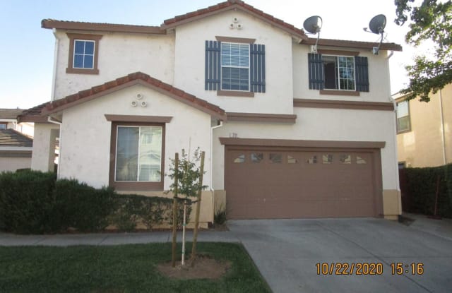 711 Laquinta Ct. - 711 Laquinta Ct, Vacaville, CA 95687