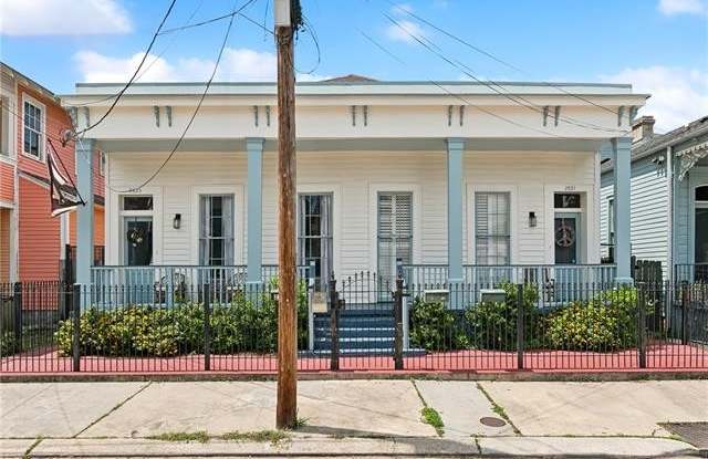 2825 ANNUNCIATION Street Gallery 2