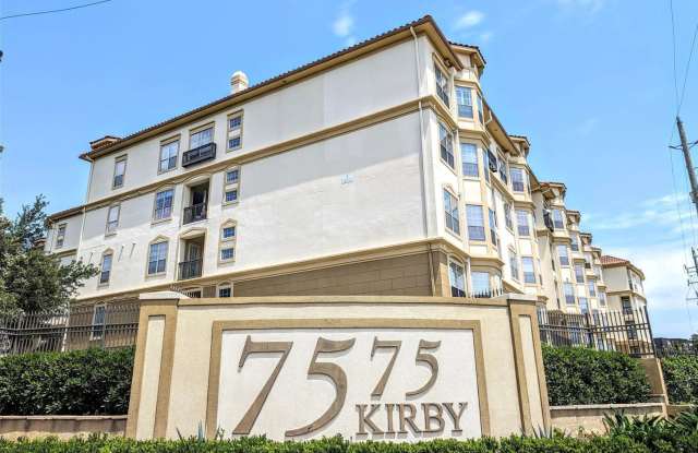 Perfect 1 Bedroom 1 Bathroom Available - 7575 Kirby Drive, Houston, TX 77030