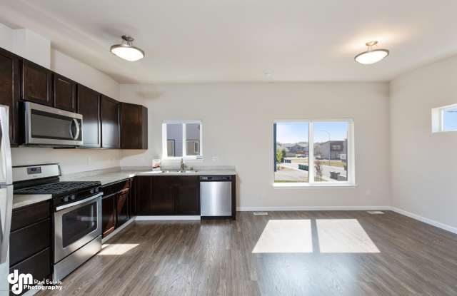 145 Willow View Circle - 145 Willow View Circle, Anchorage, AK 99504