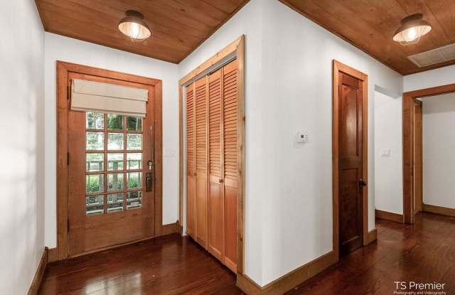 50 Garvin  DR Gallery 3