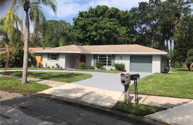 6514 Blue Water Avenue - 6514 Blue Water Avenue, Gulf Gate Estates, FL 34231