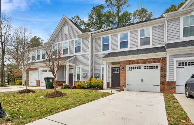 Fully Furnished 3 Bedroom 2.5 Bath Townhome in Williamsburg! photos photos