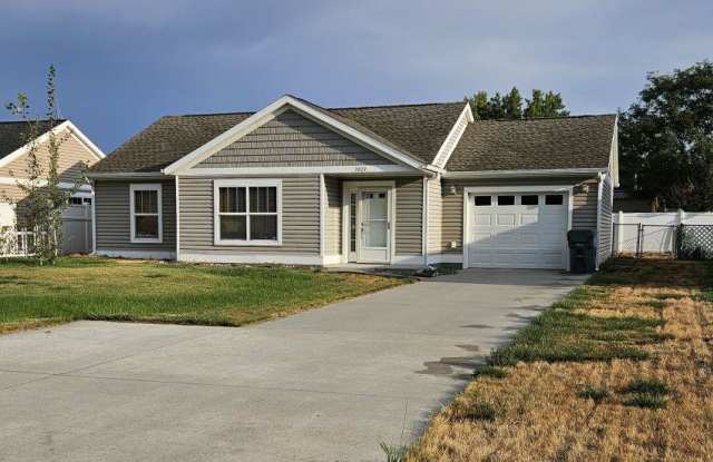 3929 Kings Green Drive photos photos