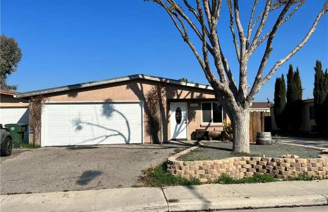 1111 Parkview Ln photos photos