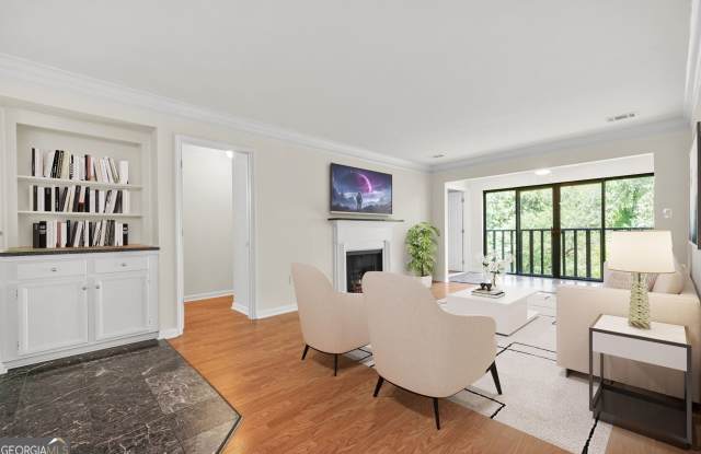 23203 Plantation Drive NE #203 Gallery 2