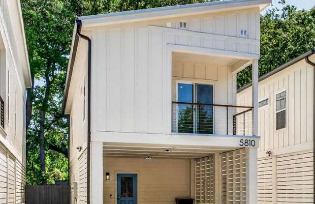 Modern Living Minutes from Park Circle photos photos