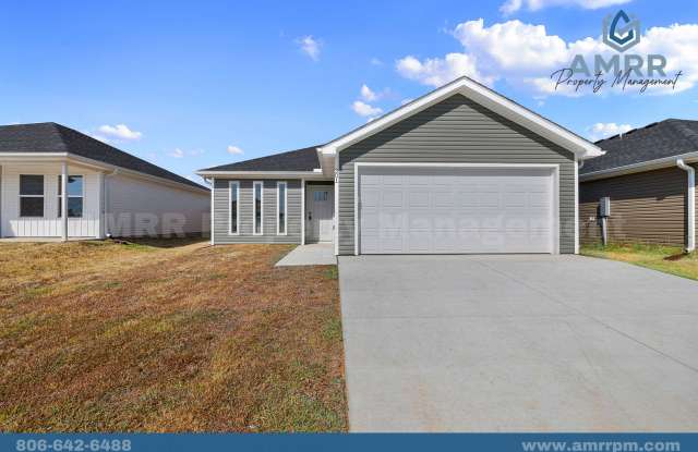 Special Offer: Save $200 off on rent per month!- SPACIOUS 3 BEDROOM HOME IN DECATUR! Gallery 3